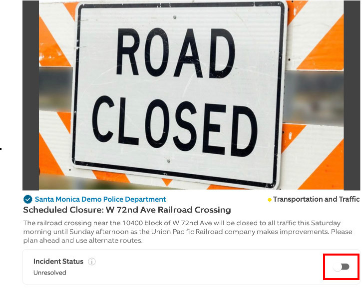 Traffic post shows red box highlighting incident status