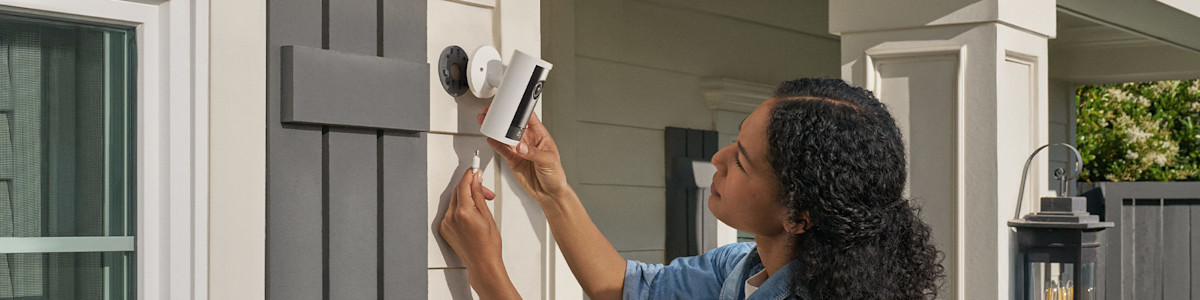 Installation image for Outdoor Cam Pro